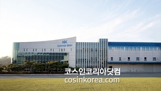 콜마홀딩스, 남매간 경영권 분쟁설 일축 "혈연 아닌 주주가치 제고 위한 결정"