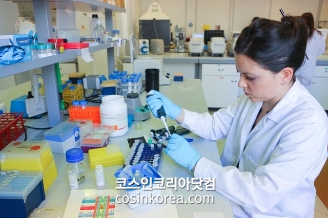 인터코스, 차세대 롱제비티(피부 장수) 스킨케어 키워드 제안