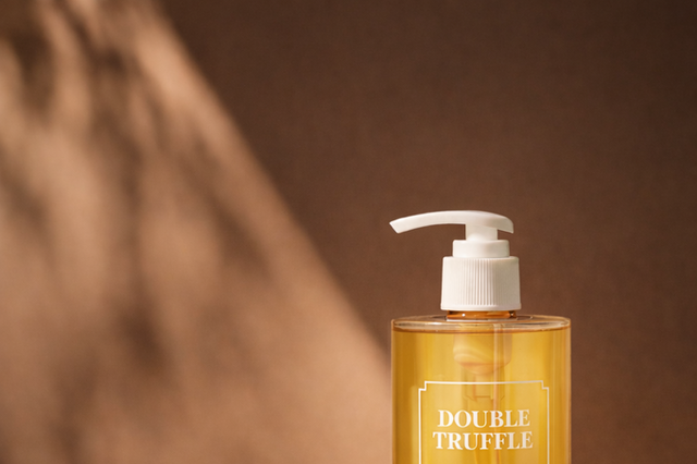 맥스클리닉, 트러플 감각 담은 오일 바디워시 출시... 클렌징 루틴 확장